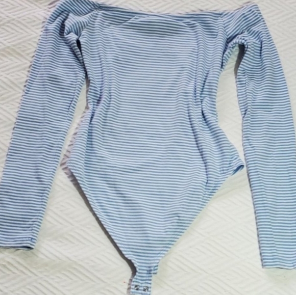 FOREVER 21 Contemporary Off Shoulder Bodysuit- long sleeve- striped- Rare - Picture 4 of 6